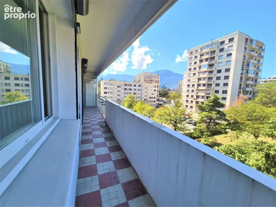 Eybens – t4 73 m² avec vue sur les montagnes, étage élevé, balcon, sejour double et place de parking privative - photo 13