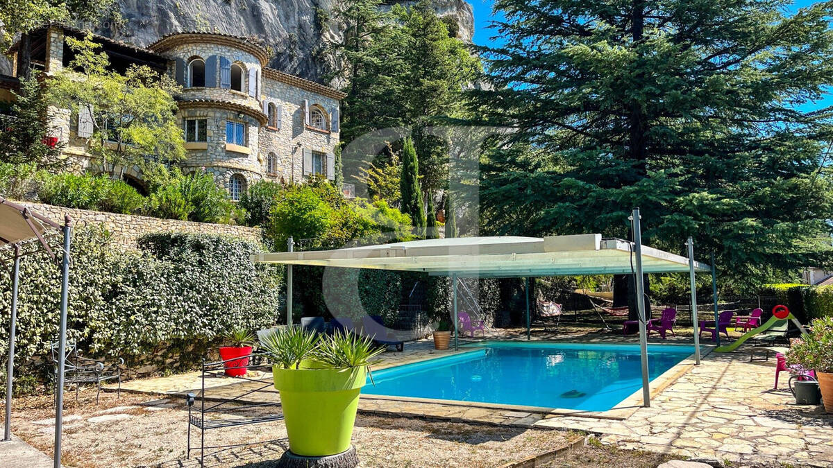 Maison à VAISON-LA-ROMAINE