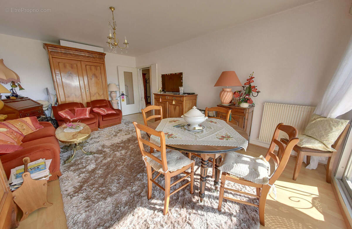 Appartement à RAMBOUILLET