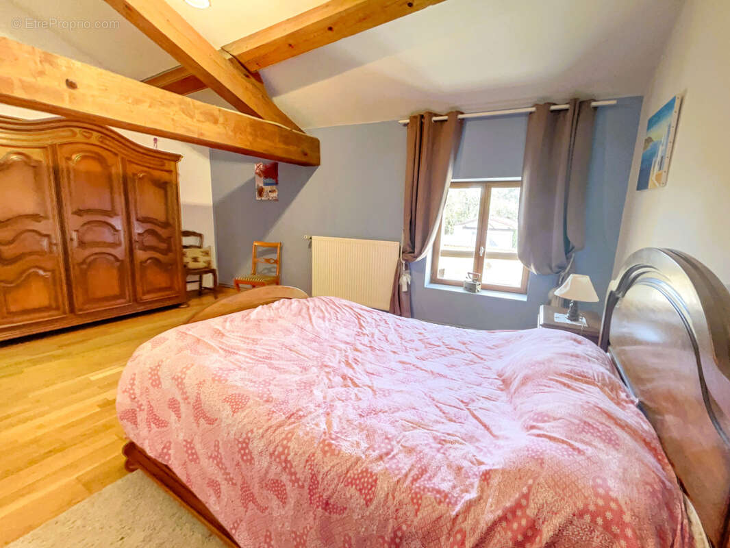 Maison à MONTLUEL