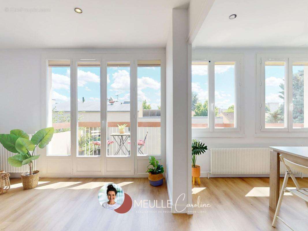Appartement à CHAMPAGNE-AU-MONT-D'OR