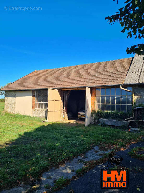 Maison à RILHAC-LASTOURS