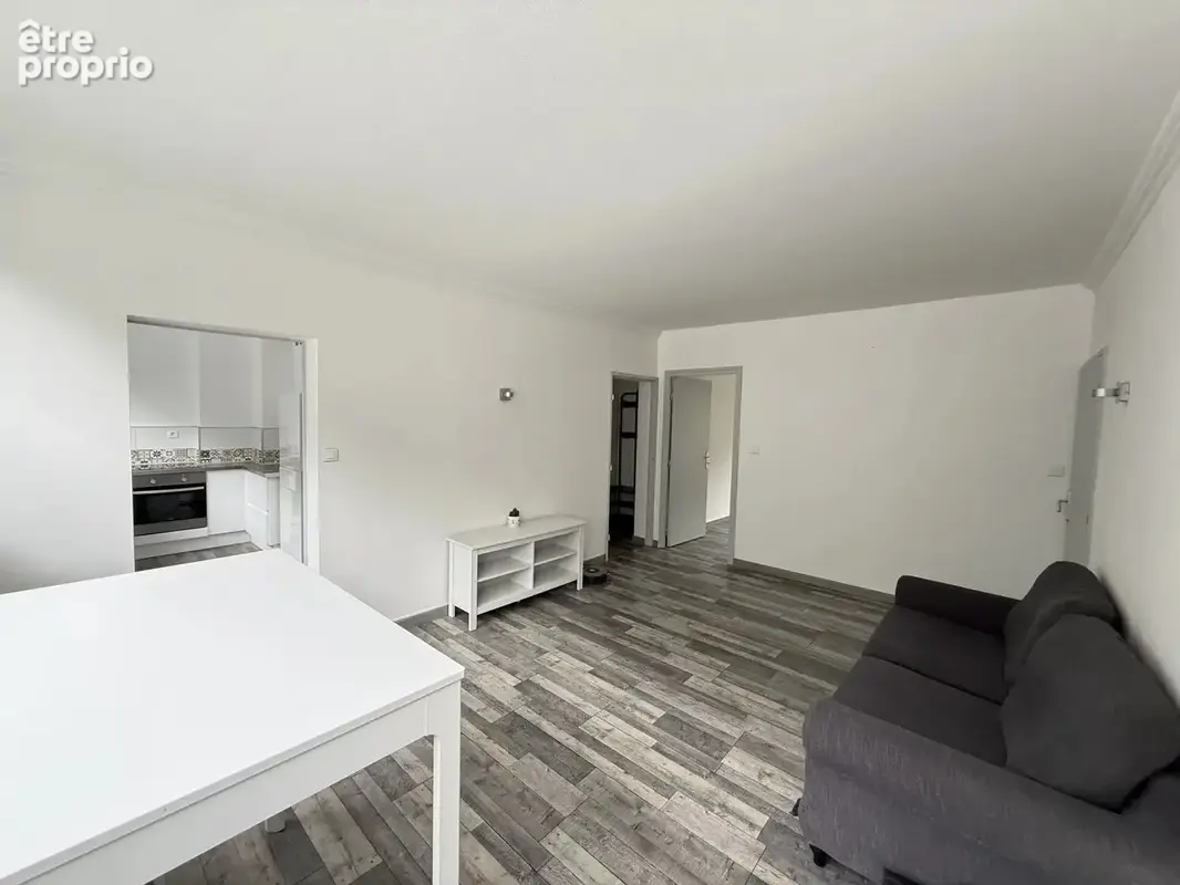 Appartement t3 transformé en t4 avec balcon est garage - photo 2