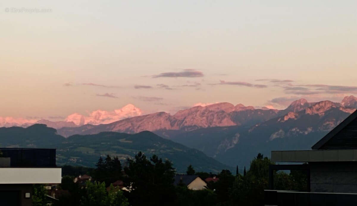 Appartement à VETRAZ-MONTHOUX