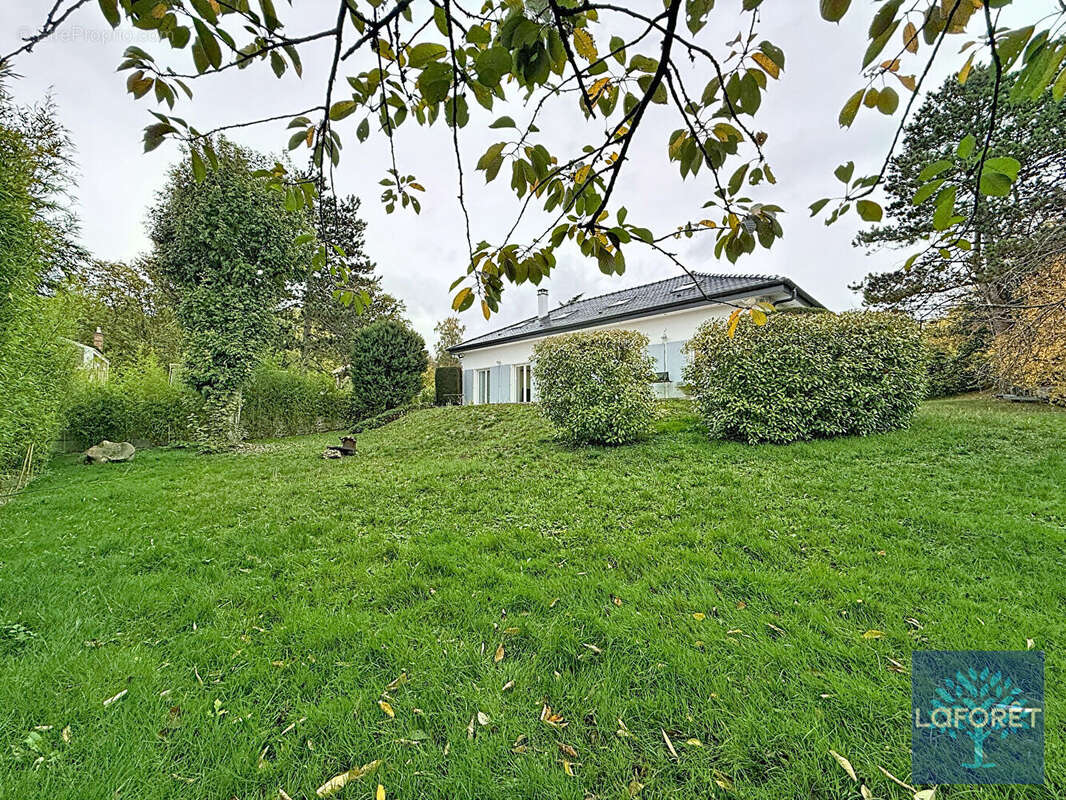 Maison à SOISY-SUR-SEINE