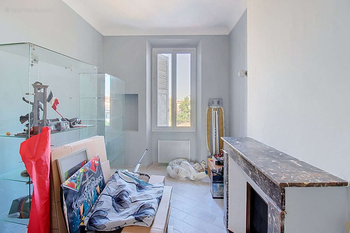 A VENDRE en exclusivité à DRAGUIGNAN Charmant appartement 3 pièces - Rare sur le marché ! - photo 9