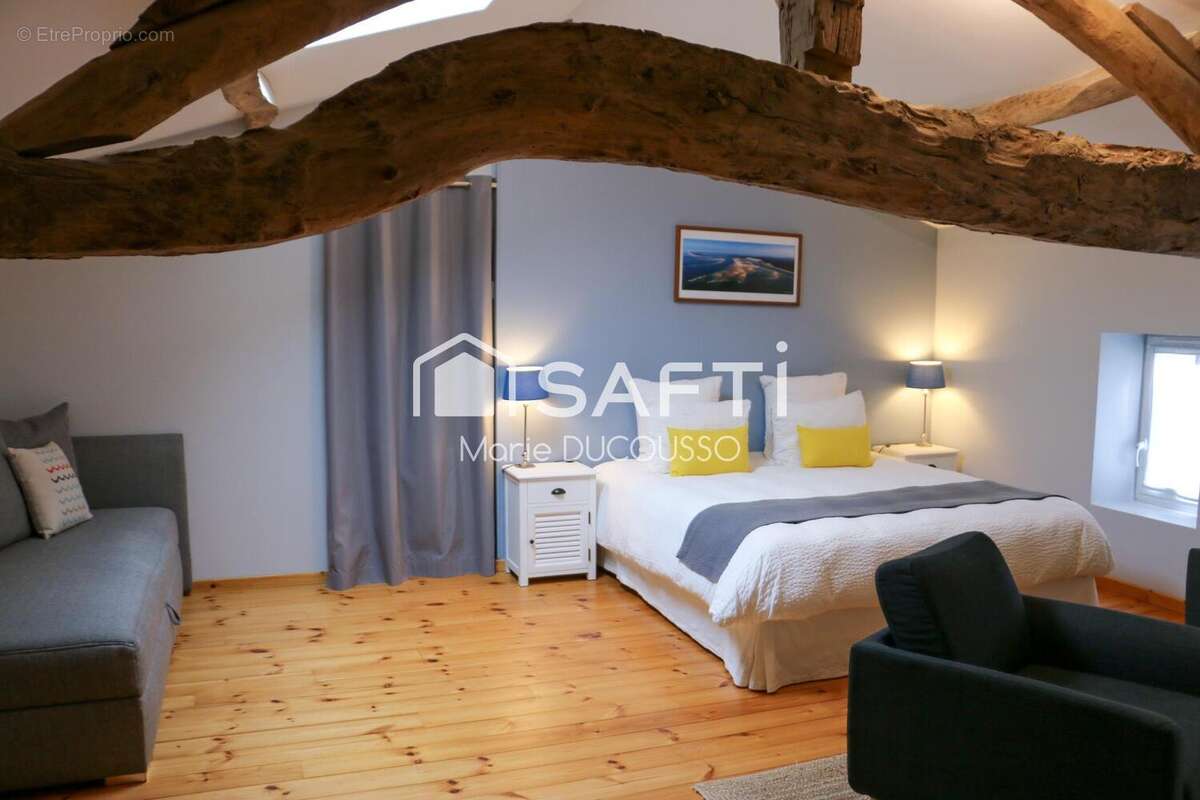 Maison 364 m² à Sainte-Colombe  - photo 5