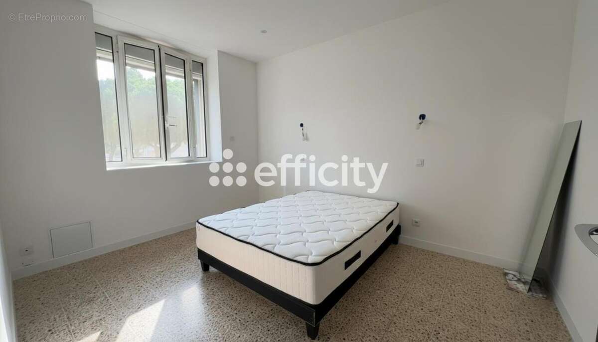 Appartement à PORT-DE-BOUC