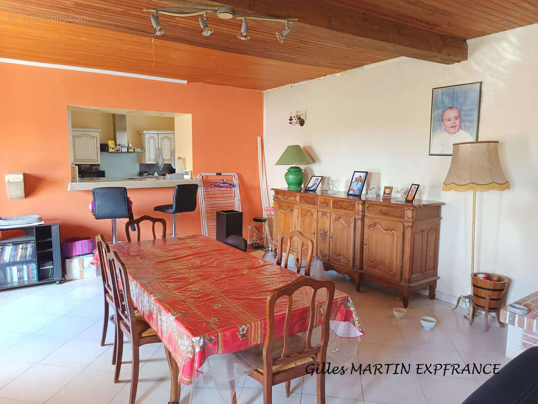 Maison 185 m² à Port-Sainte-Foy-Et-Ponchapt  - photo 7
