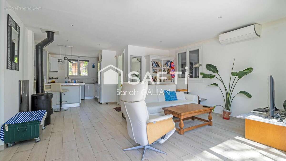 Photo 4 - Maison à ROQUEBRUNE-SUR-ARGENS