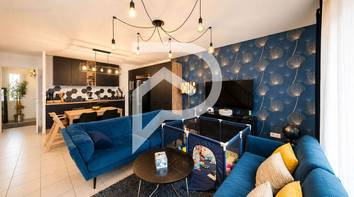 Appartement à CHANTELOUP-LES-VIGNES