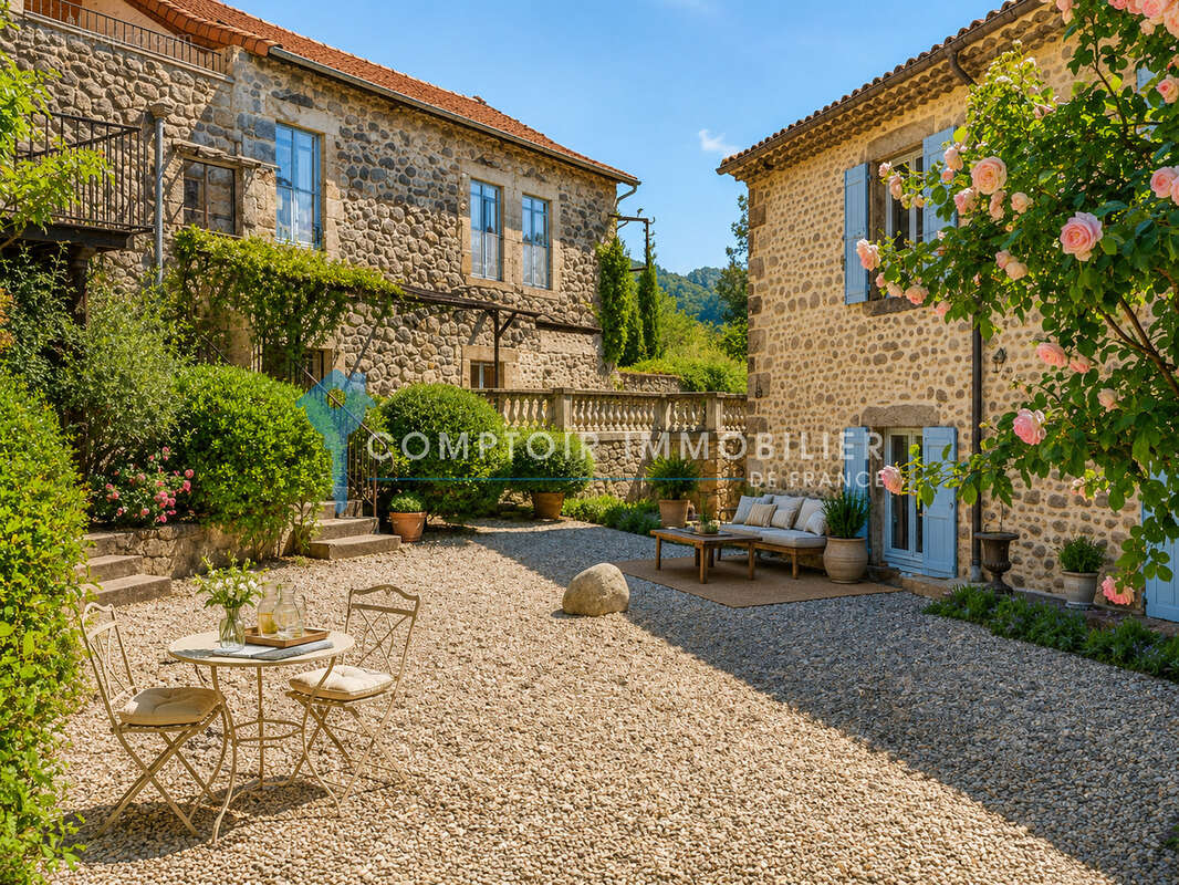 Domaine d'exception au bord de l’Ardèche - avec maison de Maître, 5 logements indépendants - photo 11