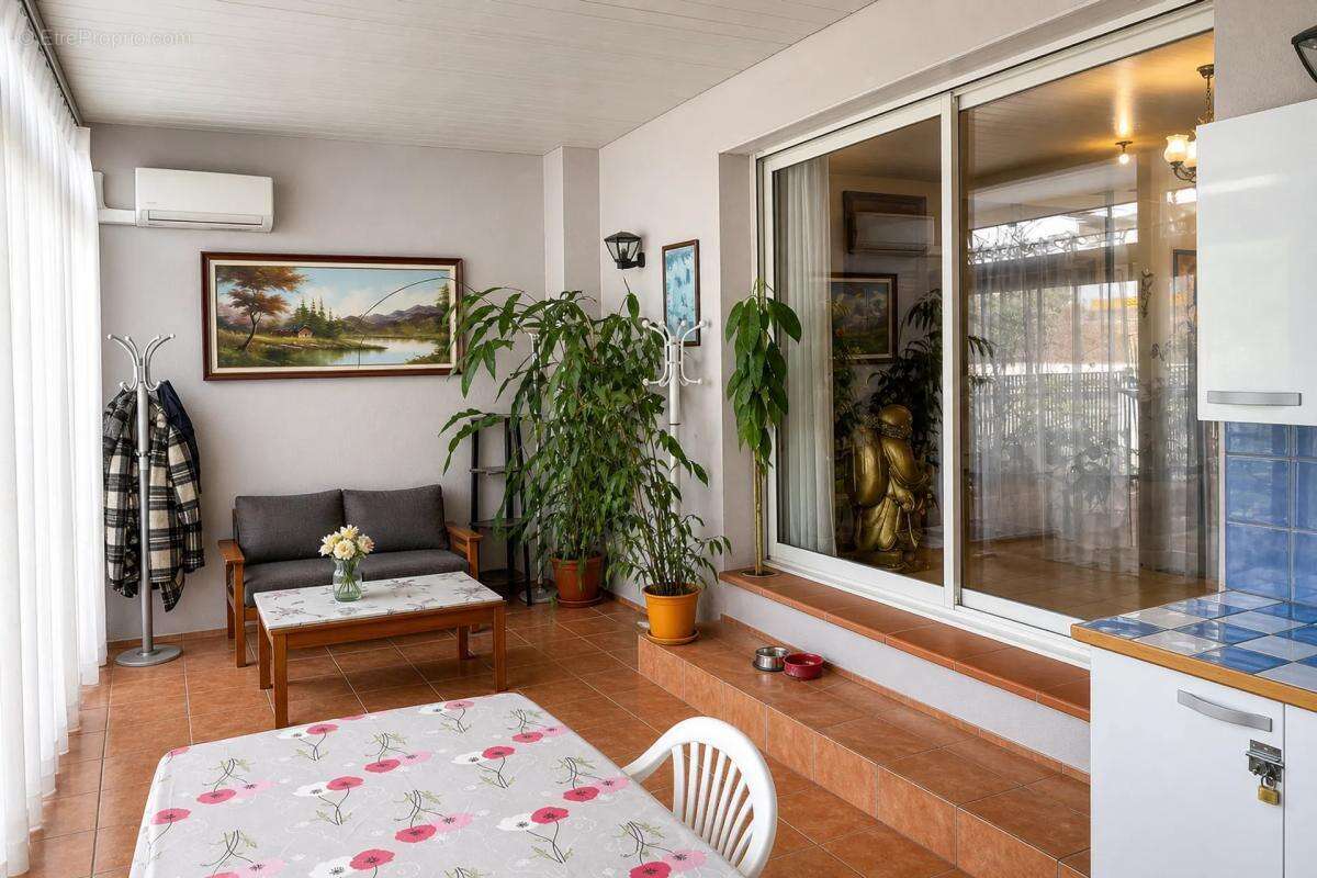 PERPIGNAN Jolie villa 5 pièces, 2 faces, 113M2 ST LOUIS GONZAGUE - photo 7