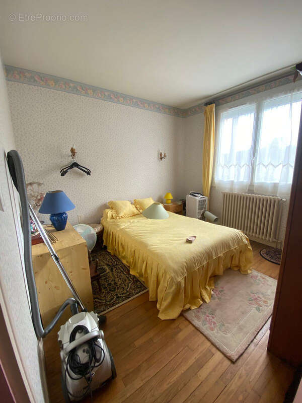 Maison à DUN-LE-PALESTEL