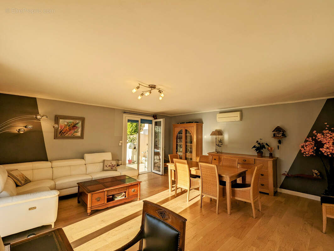 Maison à LAMALOU-LES-BAINS