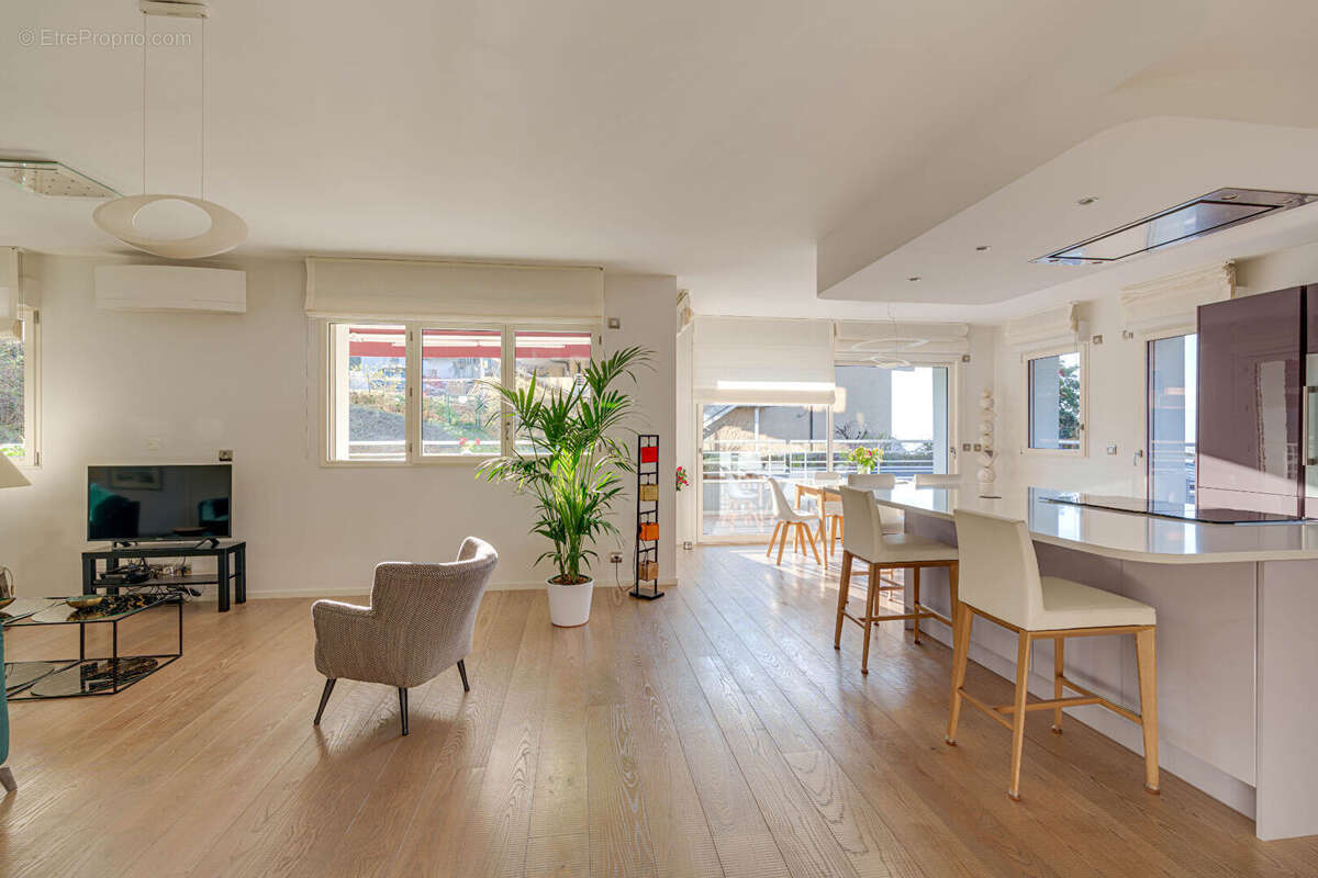 Appartement Evian Les Bains 3 pièces de 105,68m² proche centre-ville et embarcadère - photo 8
