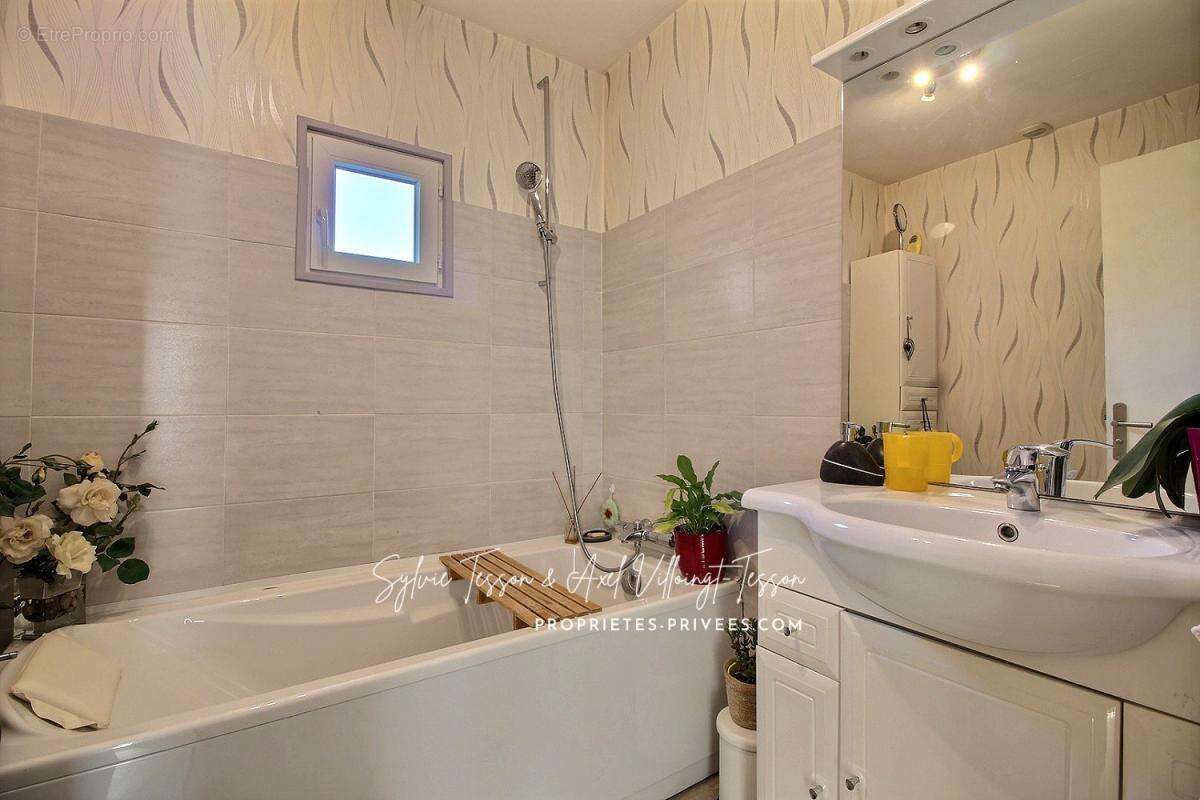 Maison à SAINT-LYE-LA-FORET