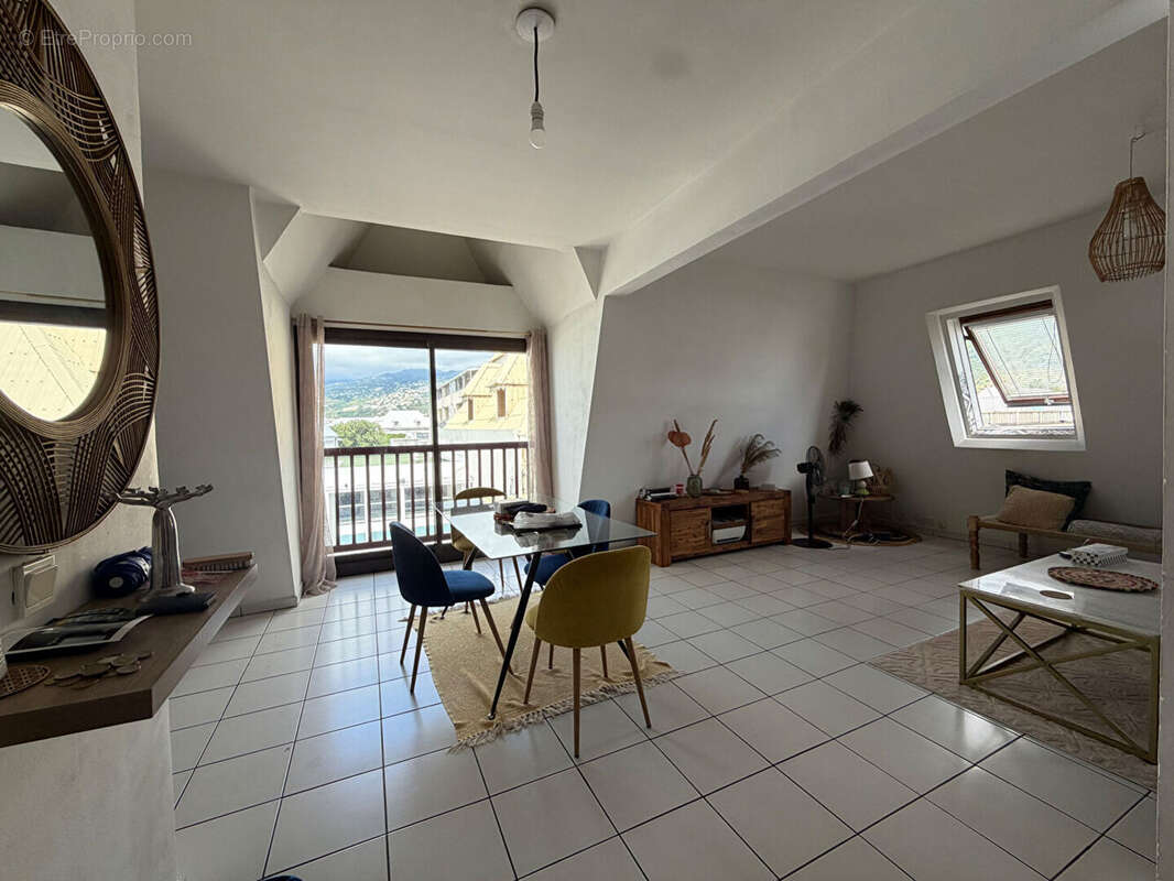 Appartement à SAINT-DENIS