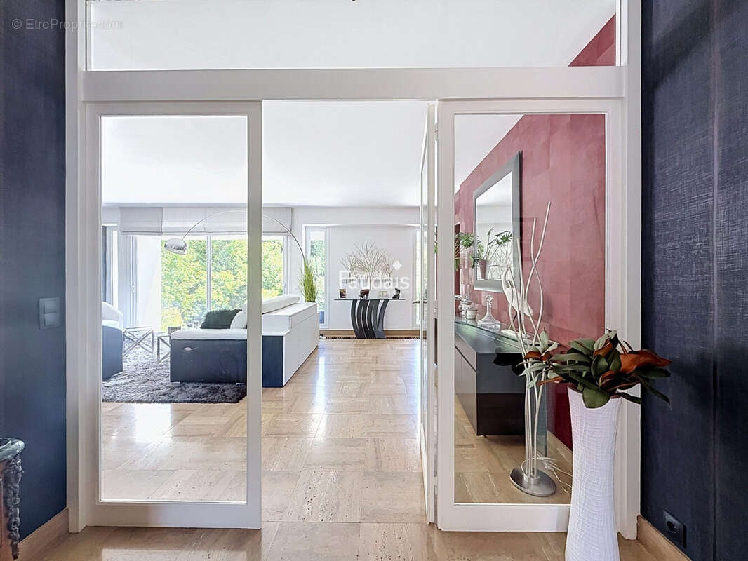 Maison 275 m² à Saint-Andre-De-L'epine  - photo 9