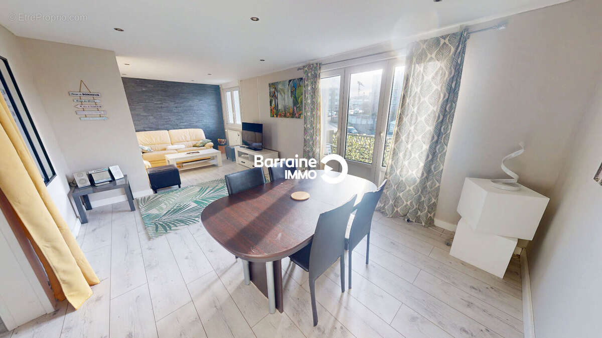 Exclusivité a vendre brest dourjacq appartement t5 79,56 m² dernier étage balcon vue dégagée parking - photo 3