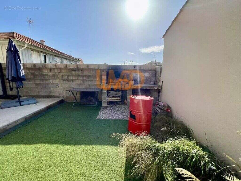 Maison à LIGNAN-SUR-ORB