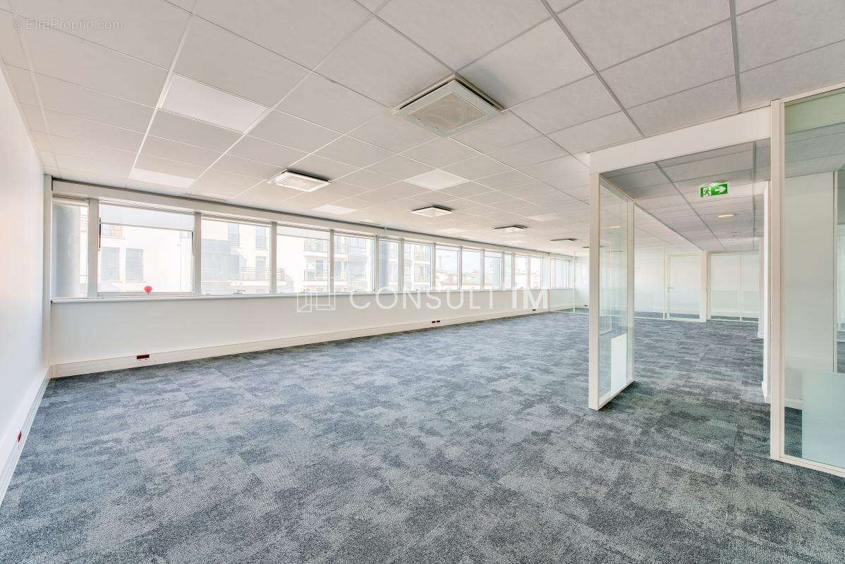 Commerce à ISSY-LES-MOULINEAUX