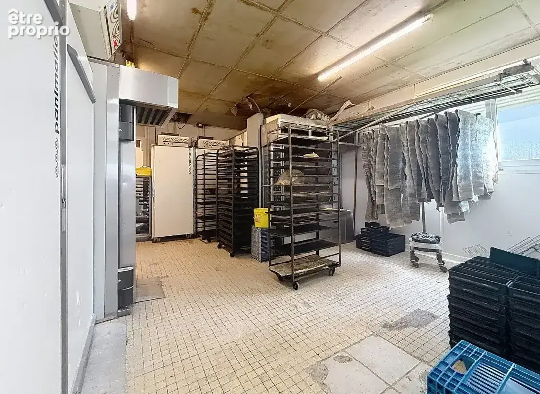 Boulangerie, fonds de commerce 220 m2 Coudekerque-Branche. - photo 3