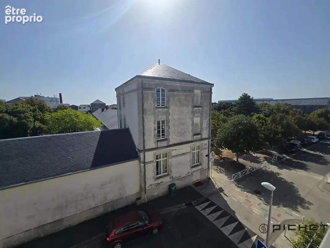 LA ROCHELLE  Appartement 2 pièces 47.54m² + terrasse et parking couvert . - photo 17