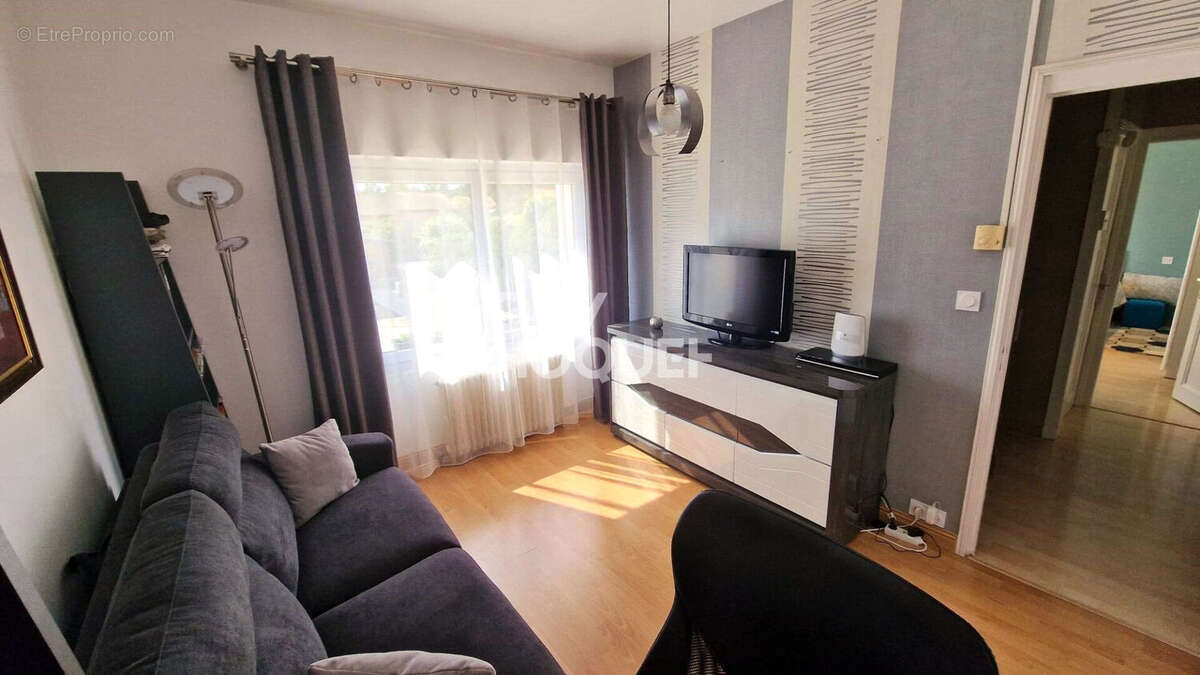 Maison à JAUNAY-CLAN