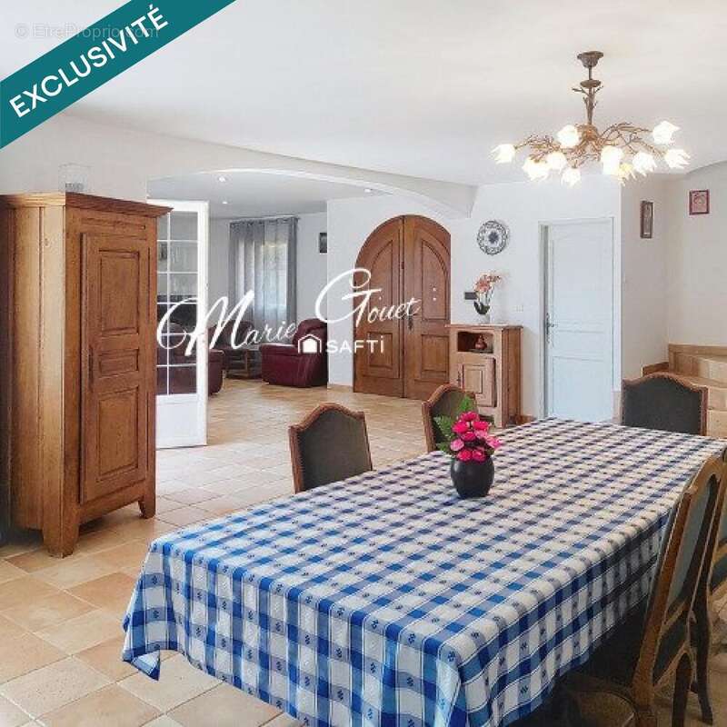 Photo 2 - Maison à FREJUS