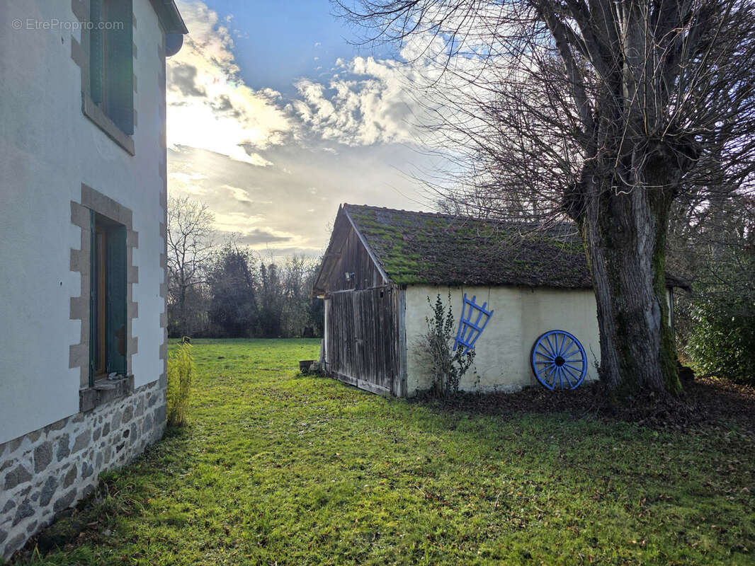 Maison à SAINT-GERVAIS-D'AUVERGNE