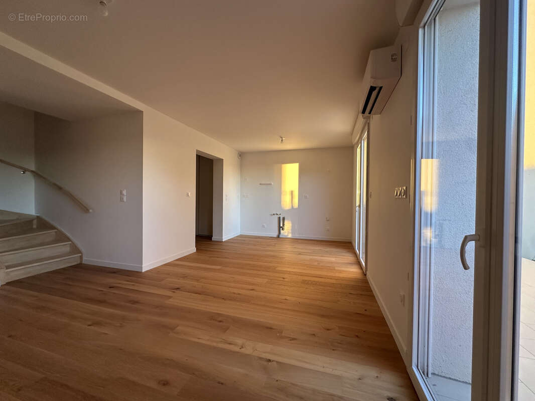 Maison à SAINT-ORENS-DE-GAMEVILLE