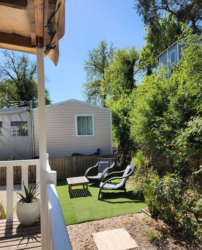 Autre à PUGET-SUR-ARGENS