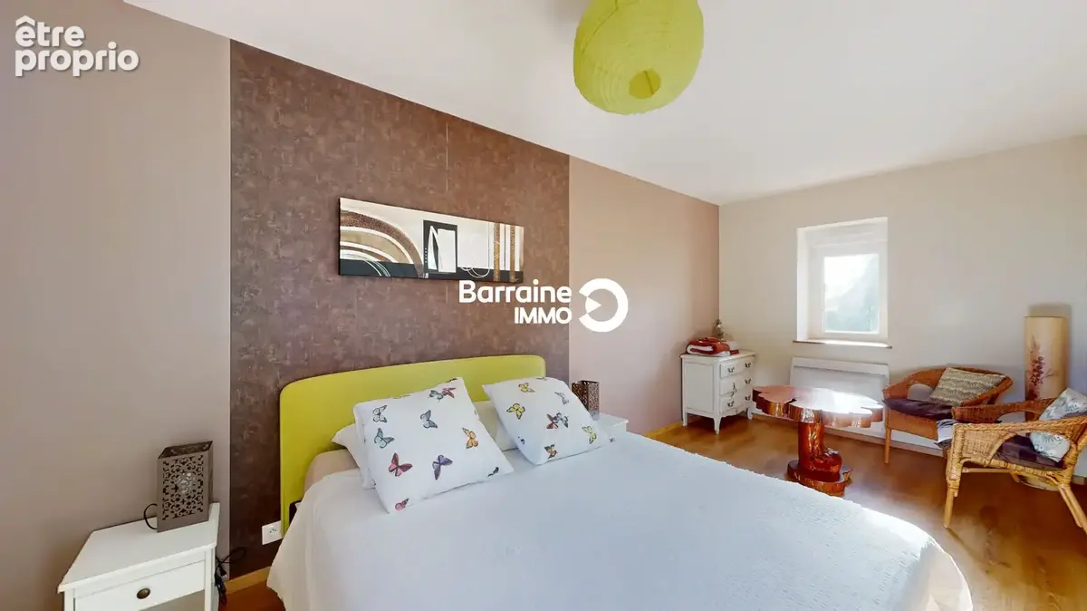 BARRAINE IMMO : Ensemble immobilier de charme - Maisons en pierre rénovées en 2015 - Hangar - 8500m²  de terrain - Réf : PZ00401 - photo 9