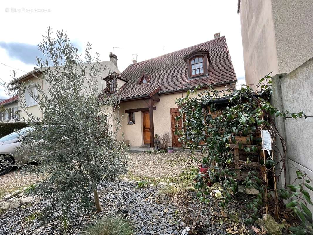 Maison à VILLEPARISIS