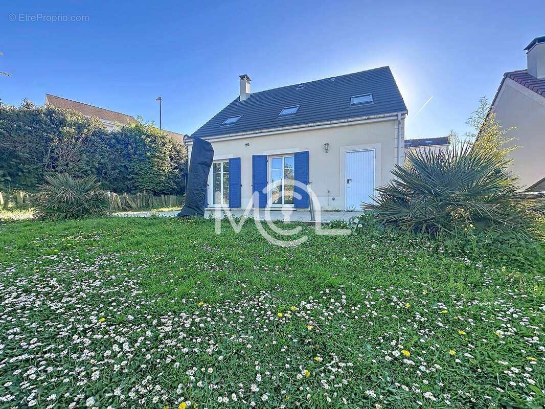 Maison à VILLECRESNES