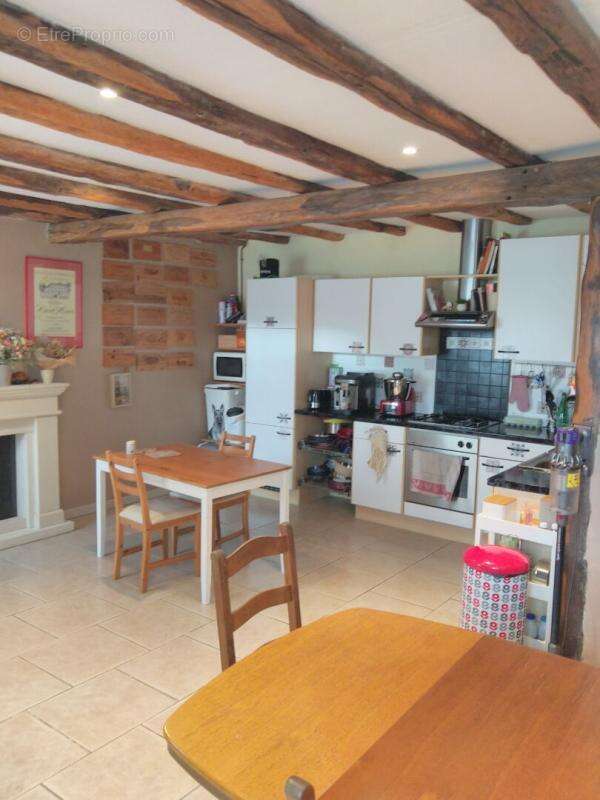 Maison à THEVET-SAINT-JULIEN