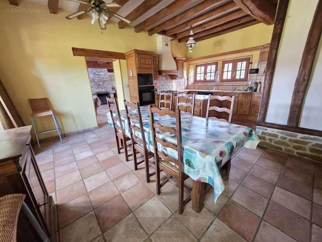 Maison à CORQUILLEROY