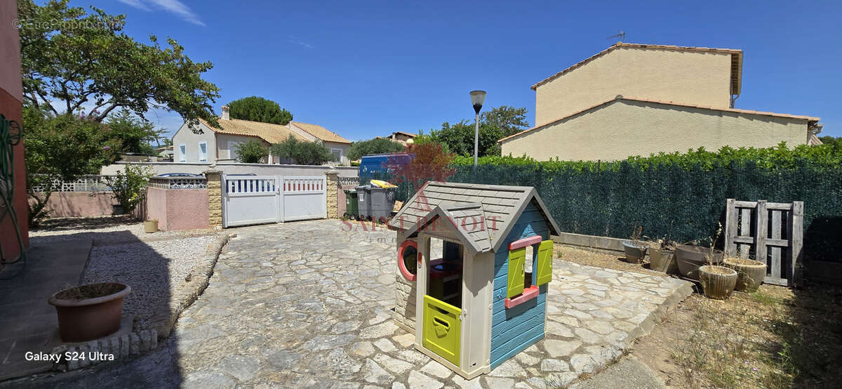 A VENDRE - A SAINT-ANDRE-DE-SANGONIS - MAISON de TYPE T4 de 85m2 avec garage de 55m2 et jardin attenant. - photo 28