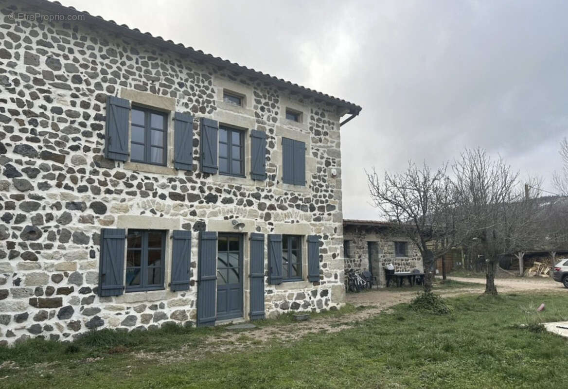 Maison à SAINT-GERMAIN-LAPRADE