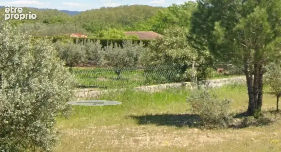 Terrain à LA ROQUE-D'ANTHERON