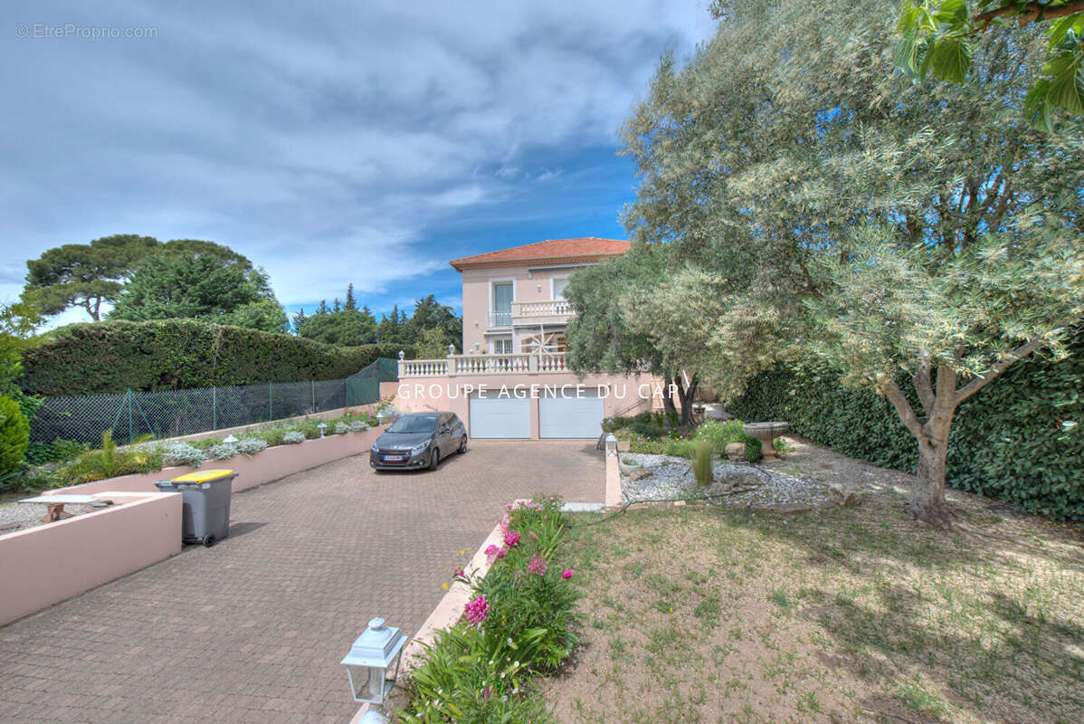 Maison à FREJUS