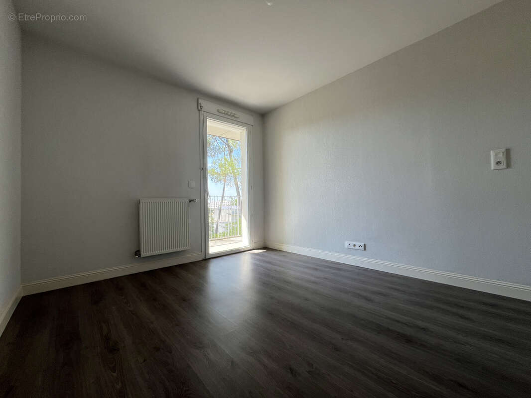 Appartement T3 de 64 m2 avec terrasse de 14,5 m2 - Gradignan Le Brandier - photo 7
