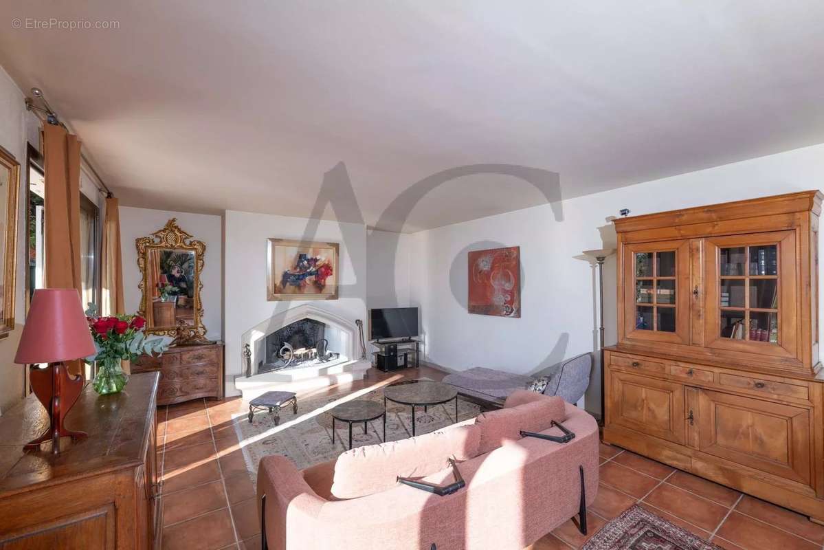 Maison à VILLENEUVE-LOUBET