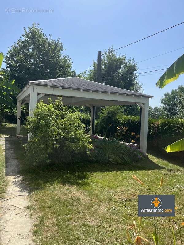 Maison à CHAMOUILLE