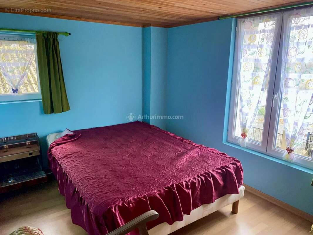 Maison à LA CHARTRE-SUR-LE-LOIR