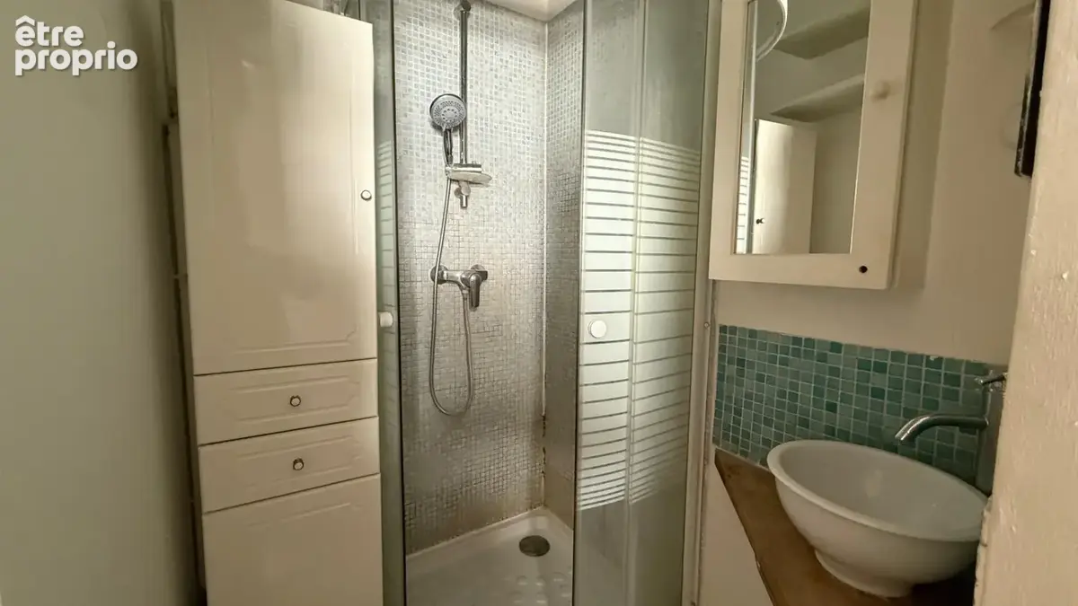 Pereire-Malesherbes Paris 17ème - Chambre de service 1 pièce 8 m² - photo 8