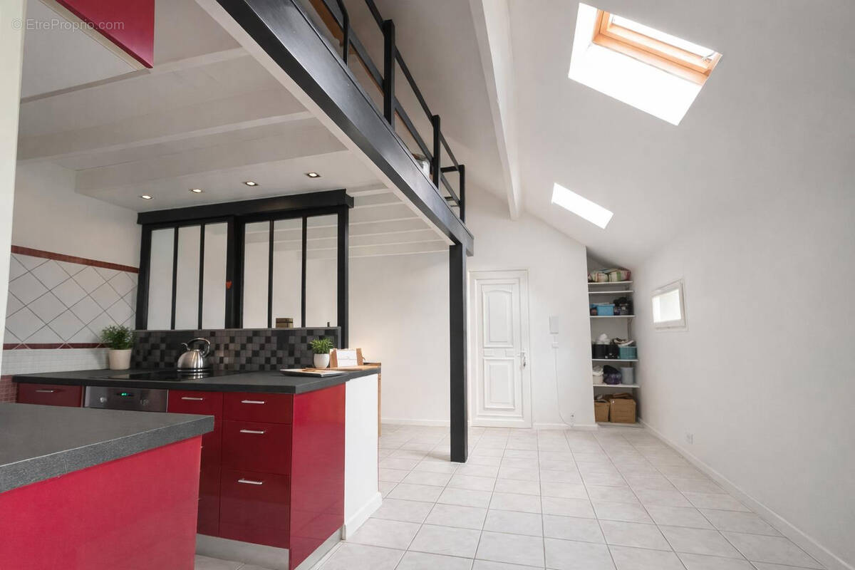 Maison à THOIRY