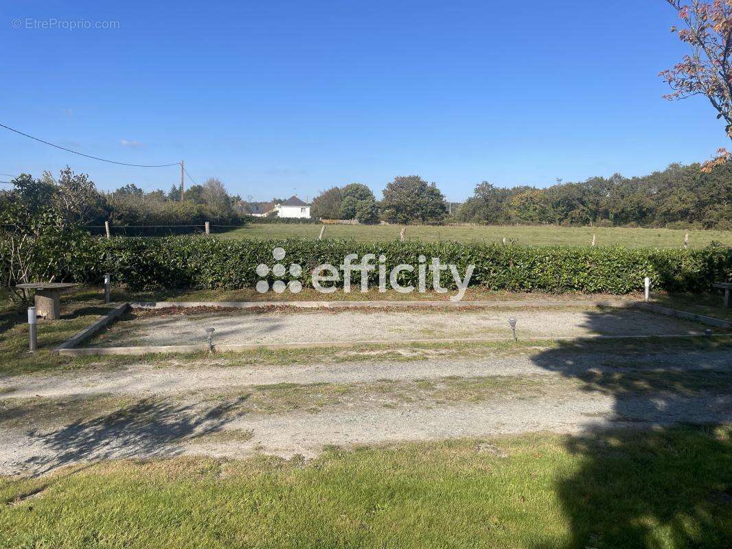 Maison à LA CHAPELLE-LAUNAY