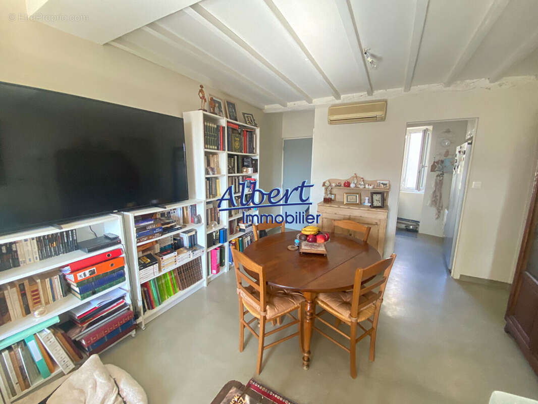 Appartement à LE CASTELLET